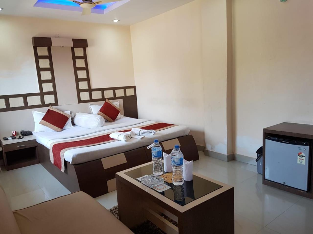 Hotel Royal Bengal 博尔普尔 外观 照片